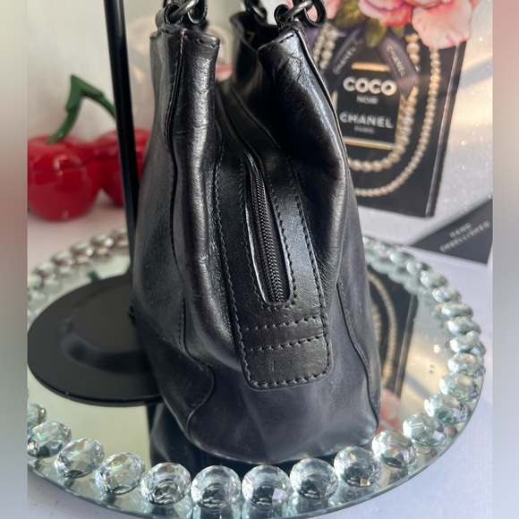 Marta Ponti made Portugal Elegant Black Leather Shoulder Bag - Picture 5 of 14